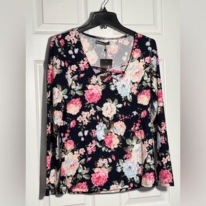 Sarin Mathews Floral Top. NWT